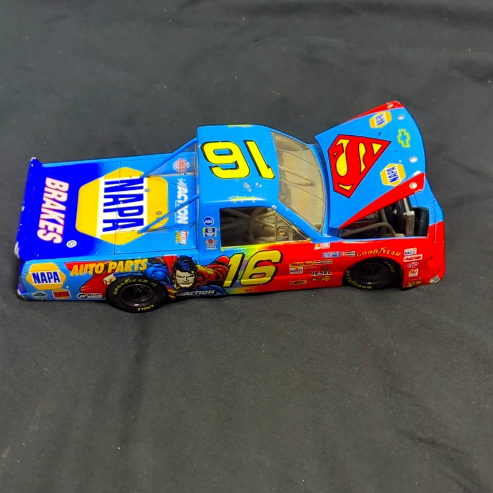 Ron Hornaday Jr #16 SUPERMAN 1999 PROMO DieCast NASCAR SUPER TRUCK 1:24
